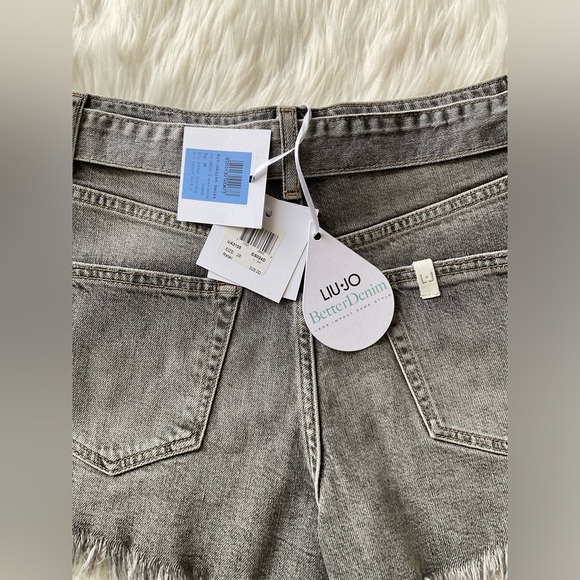 LIU.JO MILANO SHORTS - Picture 8 of 10